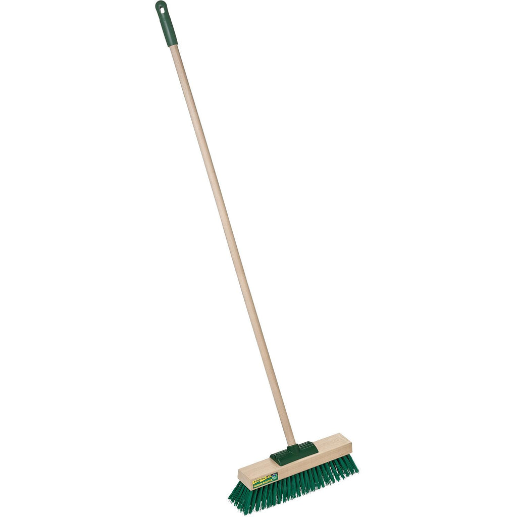 STIFF BRISTLE GARDEN BROOM